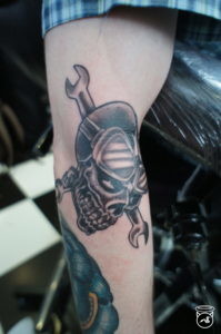 Racing skull
