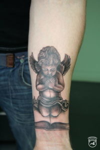 Praying Cherub